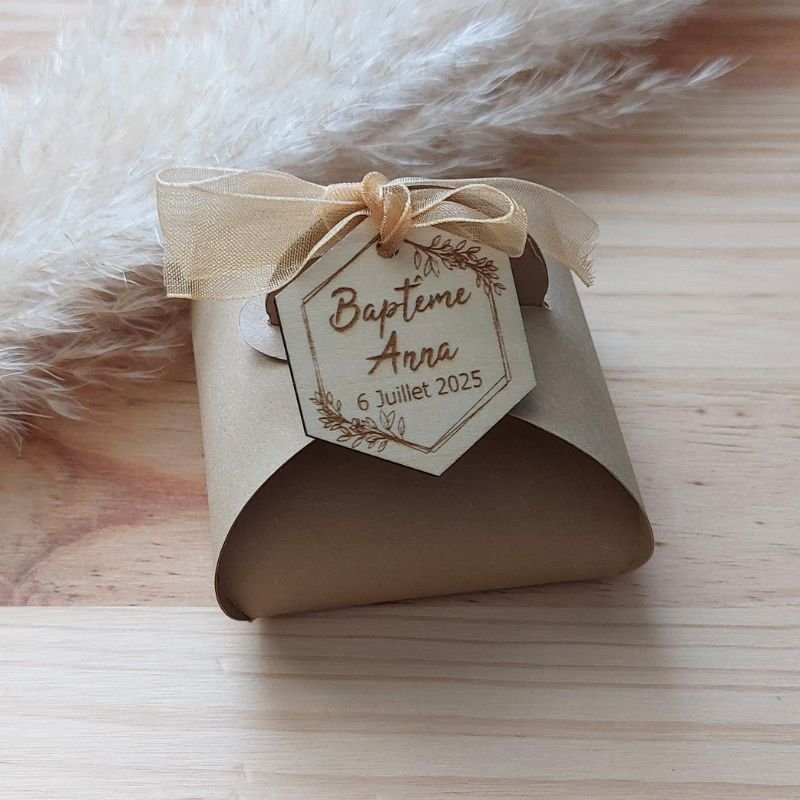 médaillon bois hexagonal