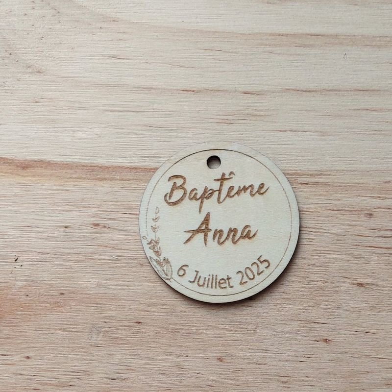 médaillon bois rond baptême