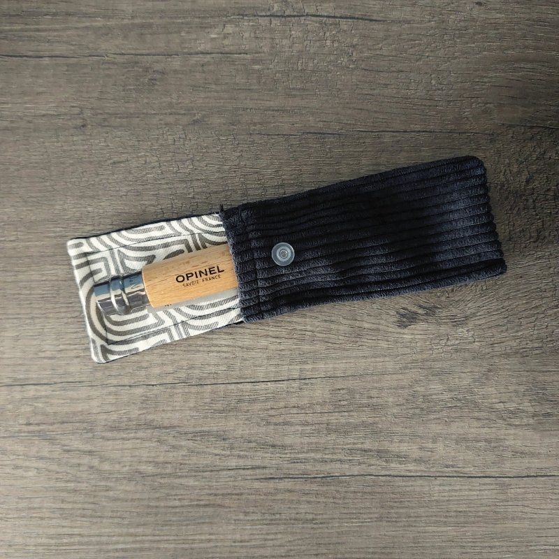 Couteau Opinel Fête des Pères avec Étui en Velours Côtelé – Image 3